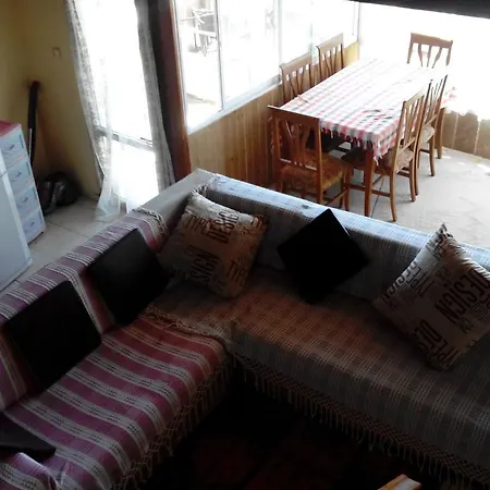 Holiday home Alisa Apart 2